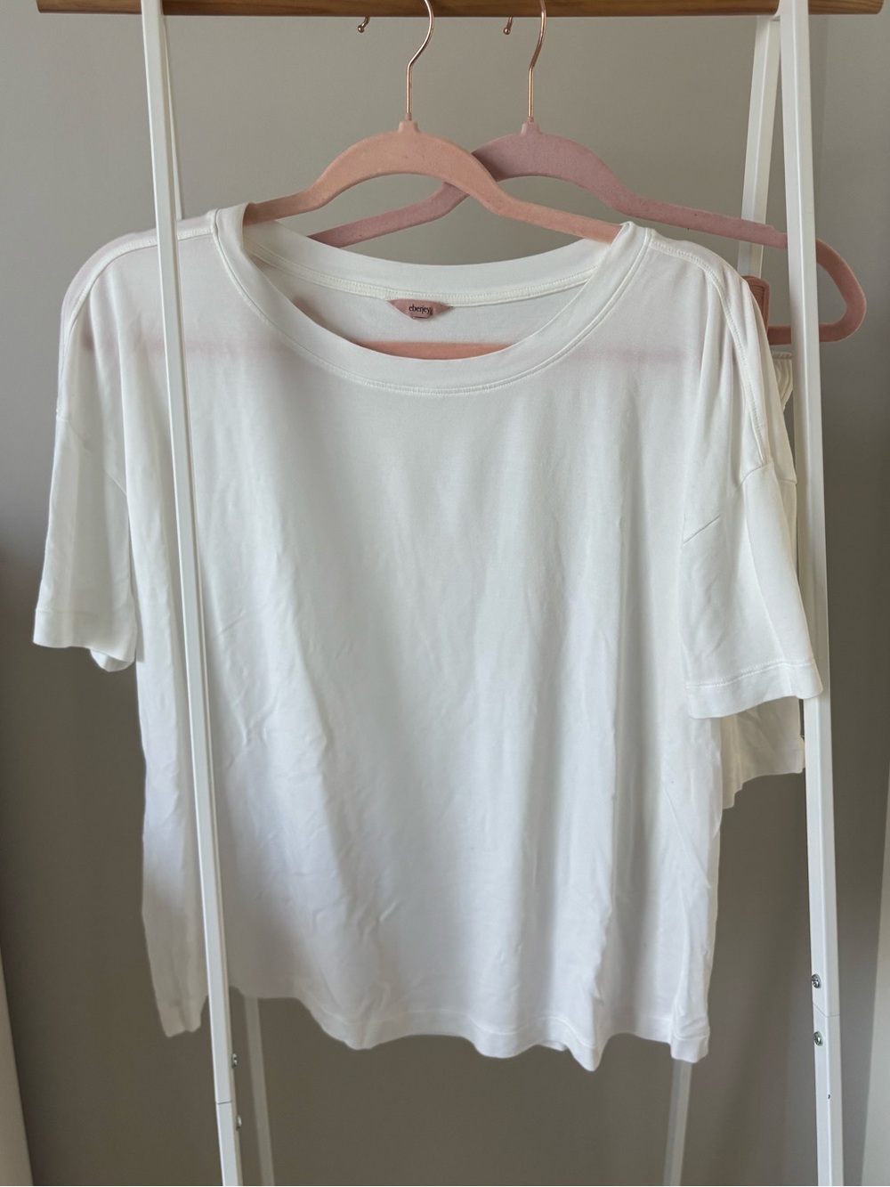 Eberjey Gisele Ivory Everyday T-Shirt and Everyday Relaxed Short Pajama Set - Picture 2 of 3